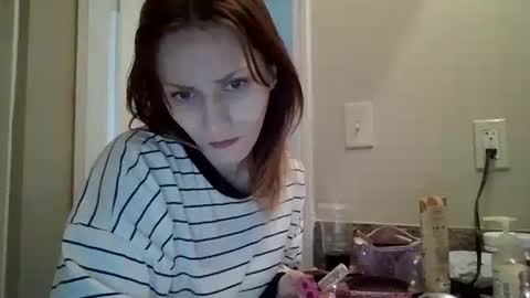 Snapshot of mariamaybe24 chatting on 12/13/24, 04:05 Mariah online show from 12/13/24, 04:05