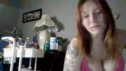 Snapshot of mariamaybe24 chatting on 02/19/25, 06:22 Mariah online show from 02/19/25, 06:22