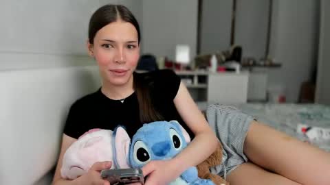 Mariam  online show from 04/16/26, 12:33