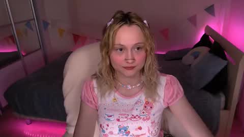 Snapshot of mariamilkis chatting on 01/29/25, 10:32 Maria online show from 01/29/25, 10:32