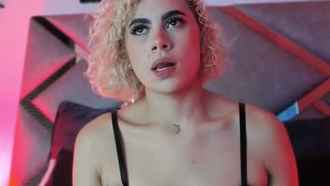 Marian online show from 03/18/26, 07:06