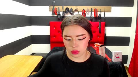 Marian online show from 12/12/24, 03:21