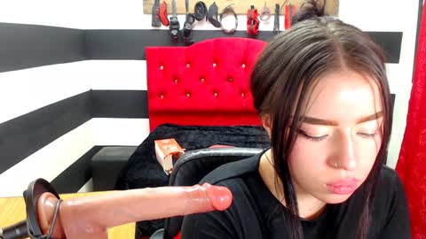 Marian online show from 12/12/24, 09:51