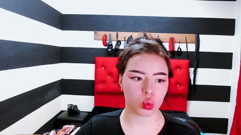 Marian online show from 01/27/25, 03:04