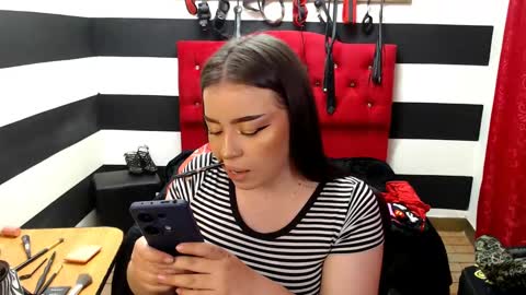 Marian online show from 02/10/25, 03:03