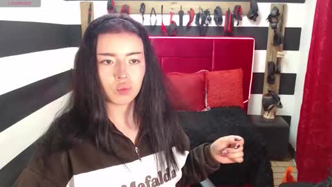 Marian online show from 09/15/25, 02:55