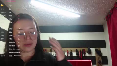 Marian online show from 10/10/25, 03:05