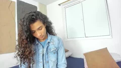 Marian online show from 12/02/25, 11:04