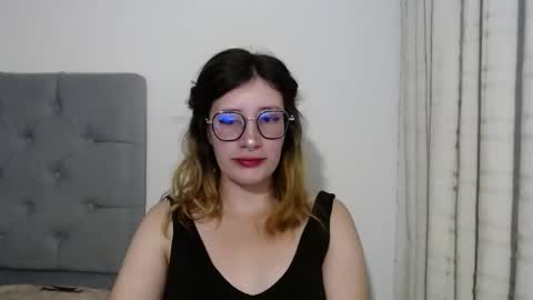 Mariana online show from 12/27/24, 03:26