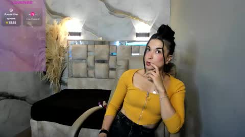 Snapshot of mariana96_ chatting on 03/06/26, 12:01 Mariana online show from 03/06/26, 12:01