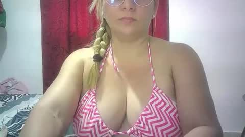 Snapshot of mariana995649 chatting on 06/06/26, 02:55 mariana995649 online show from 06/06/26, 02:55