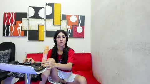 mariana_16_ online show from 02/05/25, 03:23