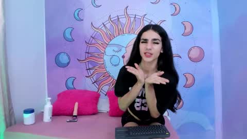 mariana_16_ online show from 11/20/25, 03:34