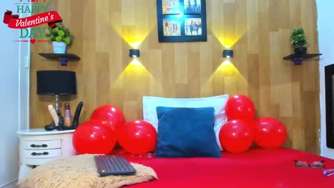 Mariana Angel online show from 02/14/25, 08:15