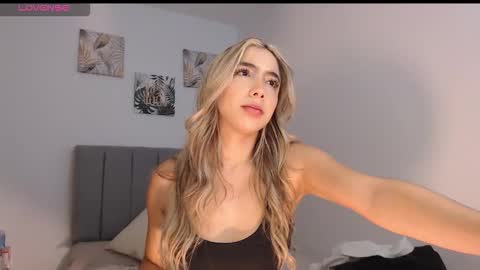 Mariana online show from 03/14/26, 12:39