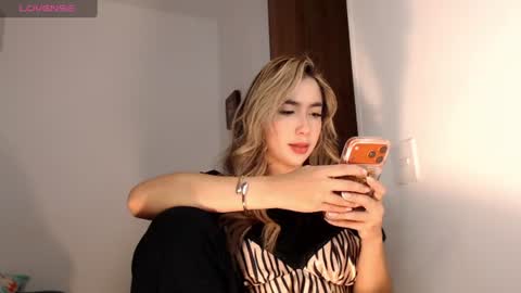 Mariana online show from 07/15/26, 10:26