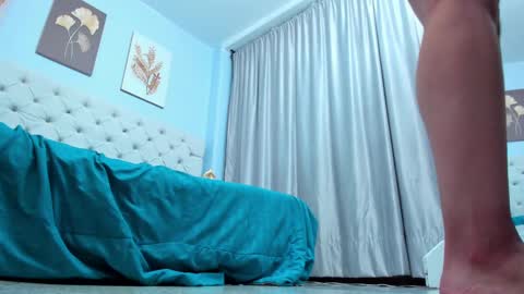 Mariana online show from 02/12/25, 07:13