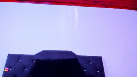 Mariana Preciado online show from 02/04/25, 01:48