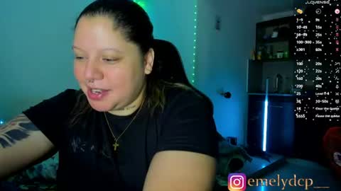 Snapshot of mariana_spellman chatting on 06/23/26, 03:48 Emely online show from 06/23/26, 03:48