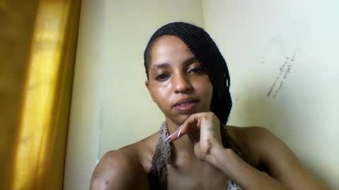 Snapshot of mariana_stacx chatting on 06/27/26, 10:53 Mariana online show from 06/27/26, 10:53
