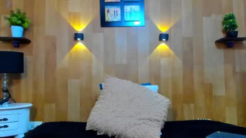 Snapshot of marianaa_aangel chatting on 03/09/25, 12:42 Mariana Angel online show from 03/09/25, 12:42