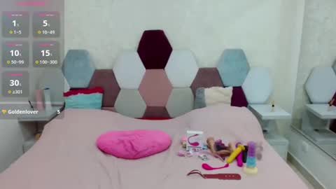 mariana online show from 02/16/25, 12:41