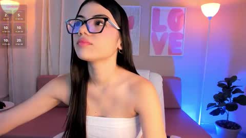 Mariana online show from 03/16/26, 12:09