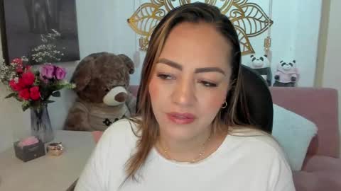 Mariana Lopez online show from 02/14/25, 12:30