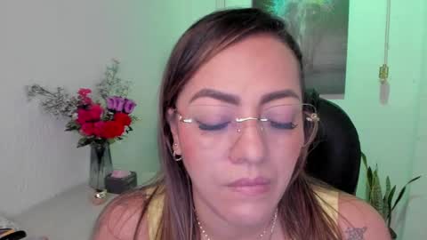 Mariana Lopez online show from 03/04/25, 03:44