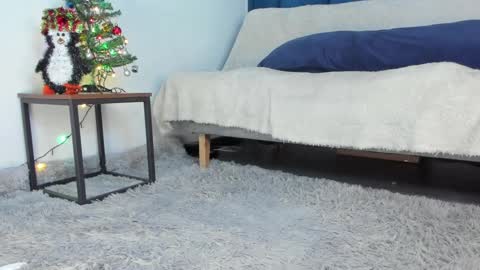 Mariana Vargas online show from 12/10/24, 04:38