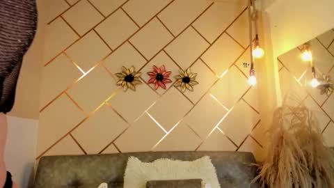 marianeporter online show from 12/03/25, 10:13