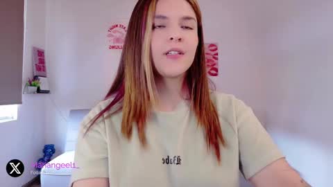 Snapshot of mariangeel_ chatting on 10/15/25, 03:23 mariangeel_ online show from 10/15/25, 03:23