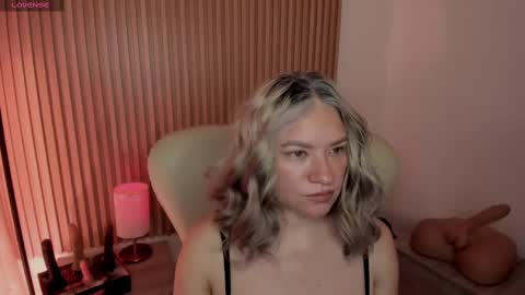 Marian Love  online show from 02/25/25, 10:47