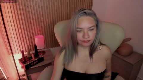 Marian Love  online show from 03/02/25, 04:53