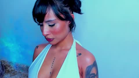 M A R I A N E online show from 01/25/25, 06:01