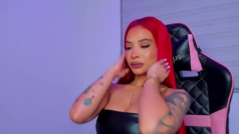 M A R I A N E online show from 01/17/26, 05:01