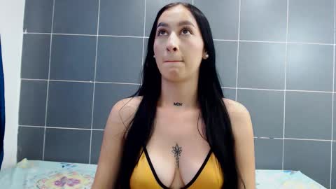 Mariangel online show from 10/16/25, 08:10