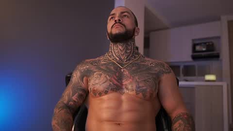 Snapshot of mariano_costa chatting on 01/21/25, 07:26 Mariano Costa online show from 01/21/25, 07:26