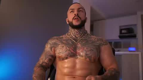 Snapshot of mariano_costa chatting on 01/31/25, 01:54 Mariano Costa online show from 01/31/25, 01:54