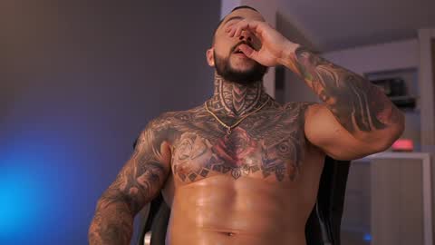 Snapshot of mariano_costa chatting on 02/01/25, 12:18 Mariano Costa online show from 02/01/25, 12:18