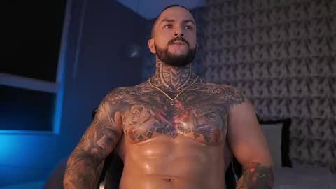 Snapshot of mariano_costa chatting on 02/28/25, 02:20 Mariano Costa online show from 02/28/25, 02:20