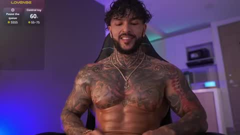 Snapshot of mariano_costa chatting on 09/11/25, 01:17 Mariano Costa online show from 09/11/25, 01:17