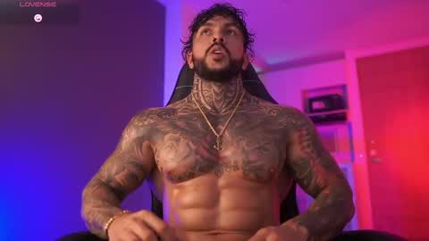 Snapshot of mariano_costa chatting on 10/30/25, 05:09 Mariano Costa online show from 10/30/25, 05:09