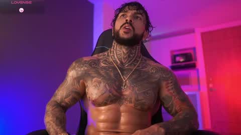 Snapshot of mariano_costa chatting on 11/04/25, 01:16 Mariano Costa online show from 11/04/25, 01:16