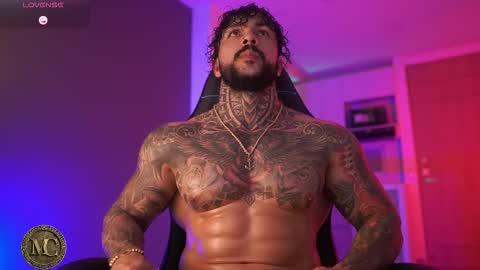 Snapshot of mariano_costa chatting on 12/16/25, 02:49 Mariano Costa online show from 12/16/25, 02:49