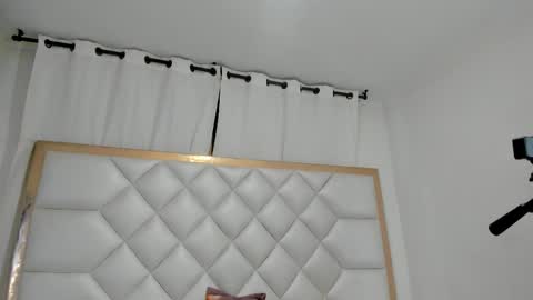 Snapshot of marianrosse chatting on 11/08/25, 06:51 marianrosse online show from 11/08/25, 06:51