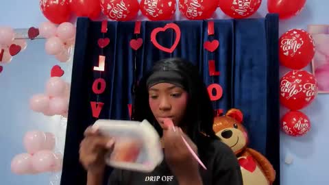 Snapshot of marianrosse chatting on 02/15/26, 05:31 marianrosse online show from 02/15/26, 05:31