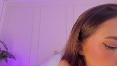 Maria Pettit online show from 03/12/25, 03:18