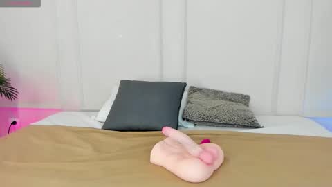 Maria Pettit online show from 11/26/25, 11:44