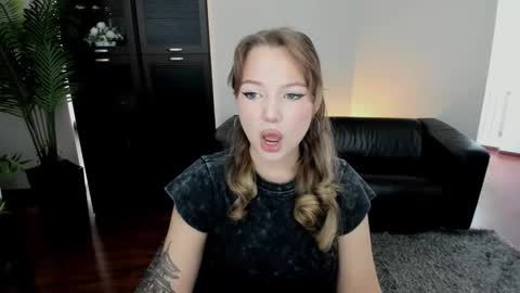 mariarobinsone online show from 10/14/25, 11:44